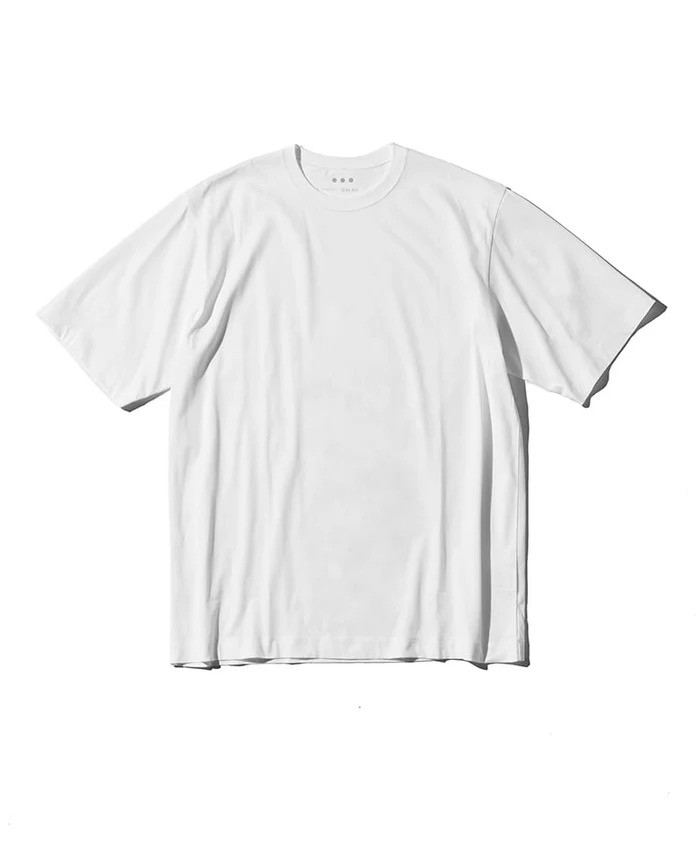 Tシャツ¥16,500／スリードッツ（買えるLEON）
