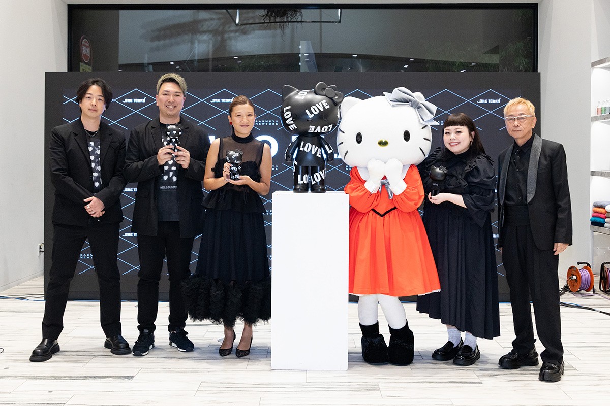 HELLO KITTY "BLACK SERIES" バーニーズニューヨーク六本木店 渡辺直美 SUZUKI MIKIO
