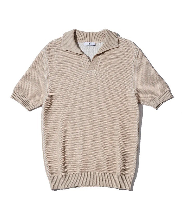 ニットポロ¥63,800／ピーティトリノ トータルルック（買えるLEON）