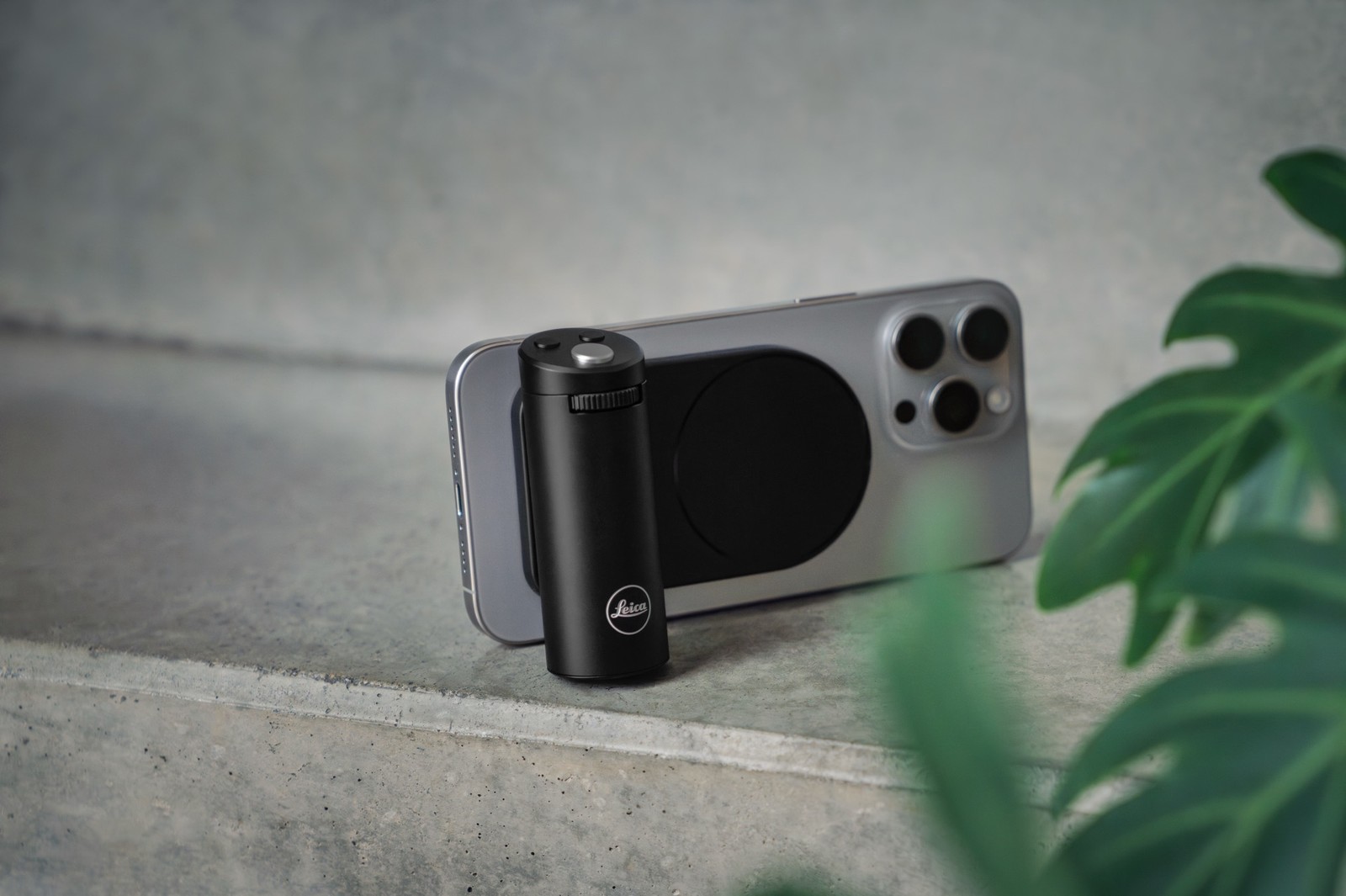ライカ『Leica LUX グリップ』4万8400円/ライカカメラジャパン