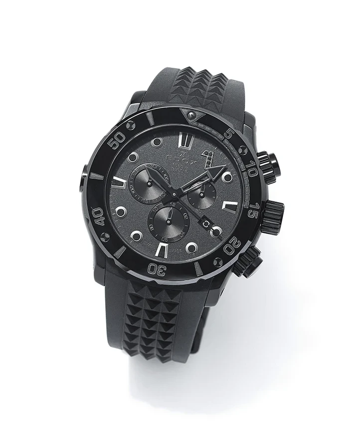 時計29万7000円／エドックス（買えるLEON）