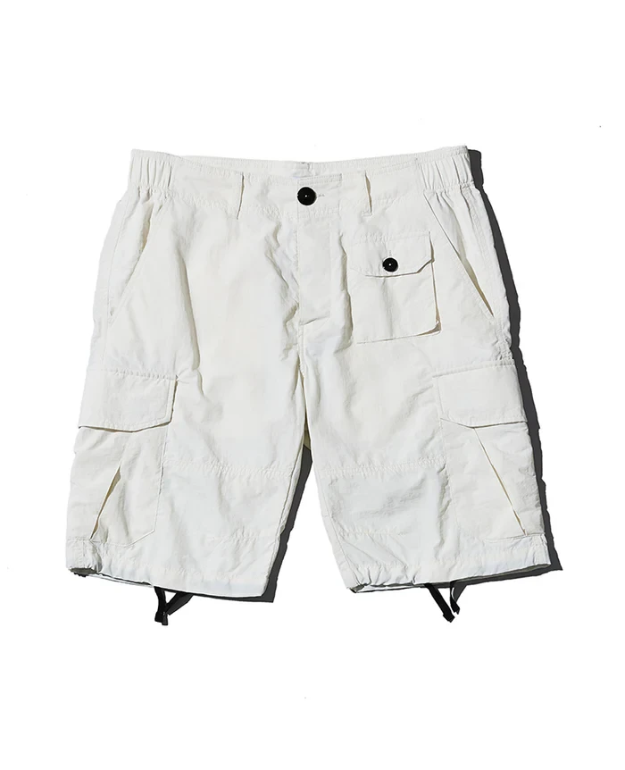 ショーツ3万6300円／P.M.D.S.（買えるLEON）