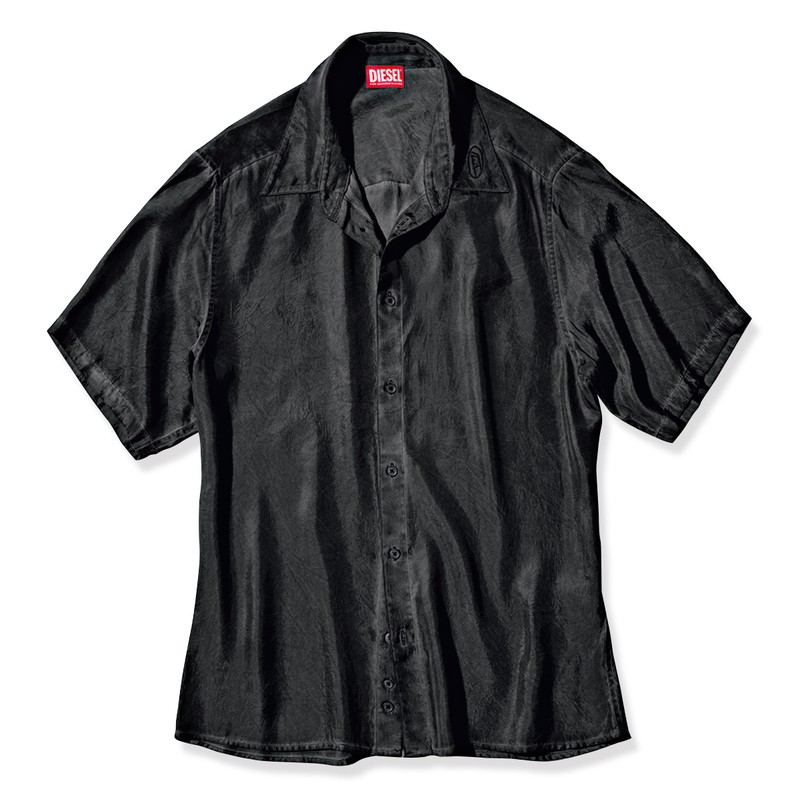 シャツ5万1700円／ディーゼル（ディーゼル ジャパン）