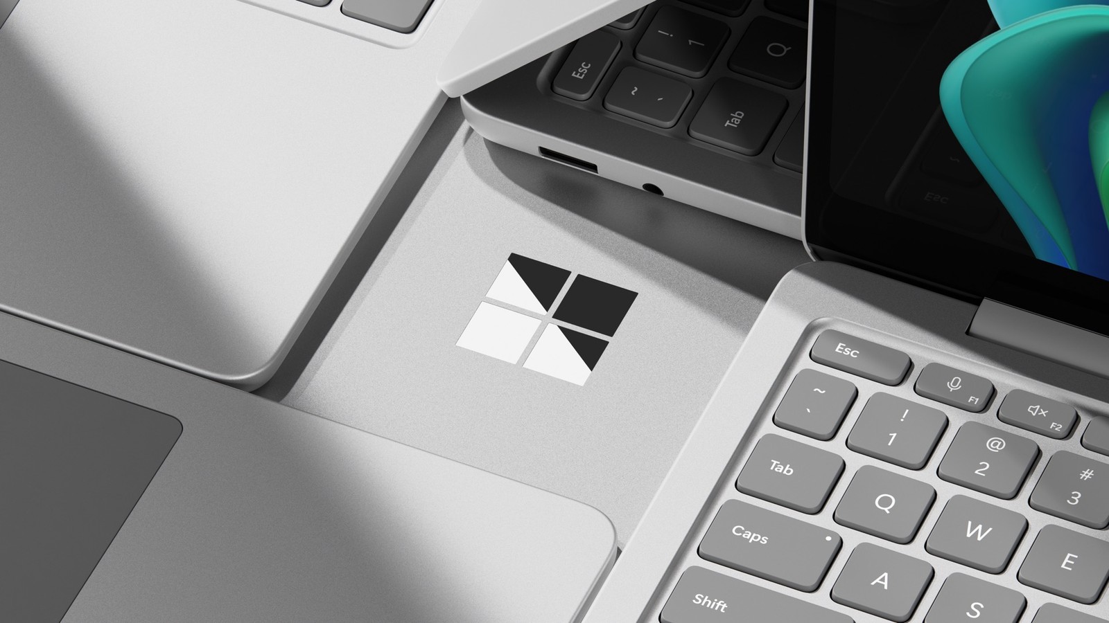「Surface Laptop(13インチ)」16万4780円〜/マイクロソフト(日本マイクロソフト)