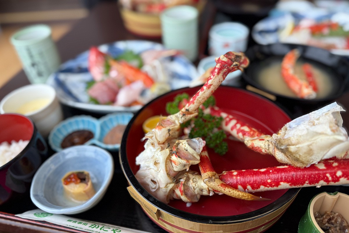「富士青藍」 「高足ガニ定食」(6710円)はぜひ、ご賞味あれ!