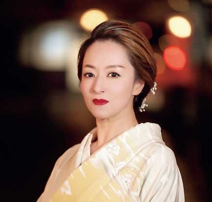  「祇をん 三上」 白石恭子（しらいし・やすこ）