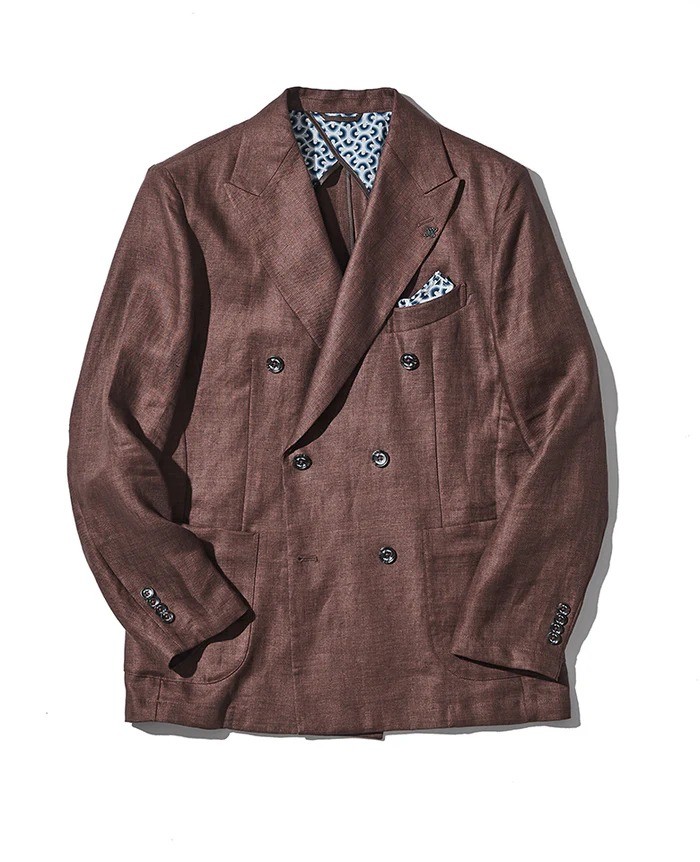 ジャケット¥31,900／ジーステージ（買えるLEON）