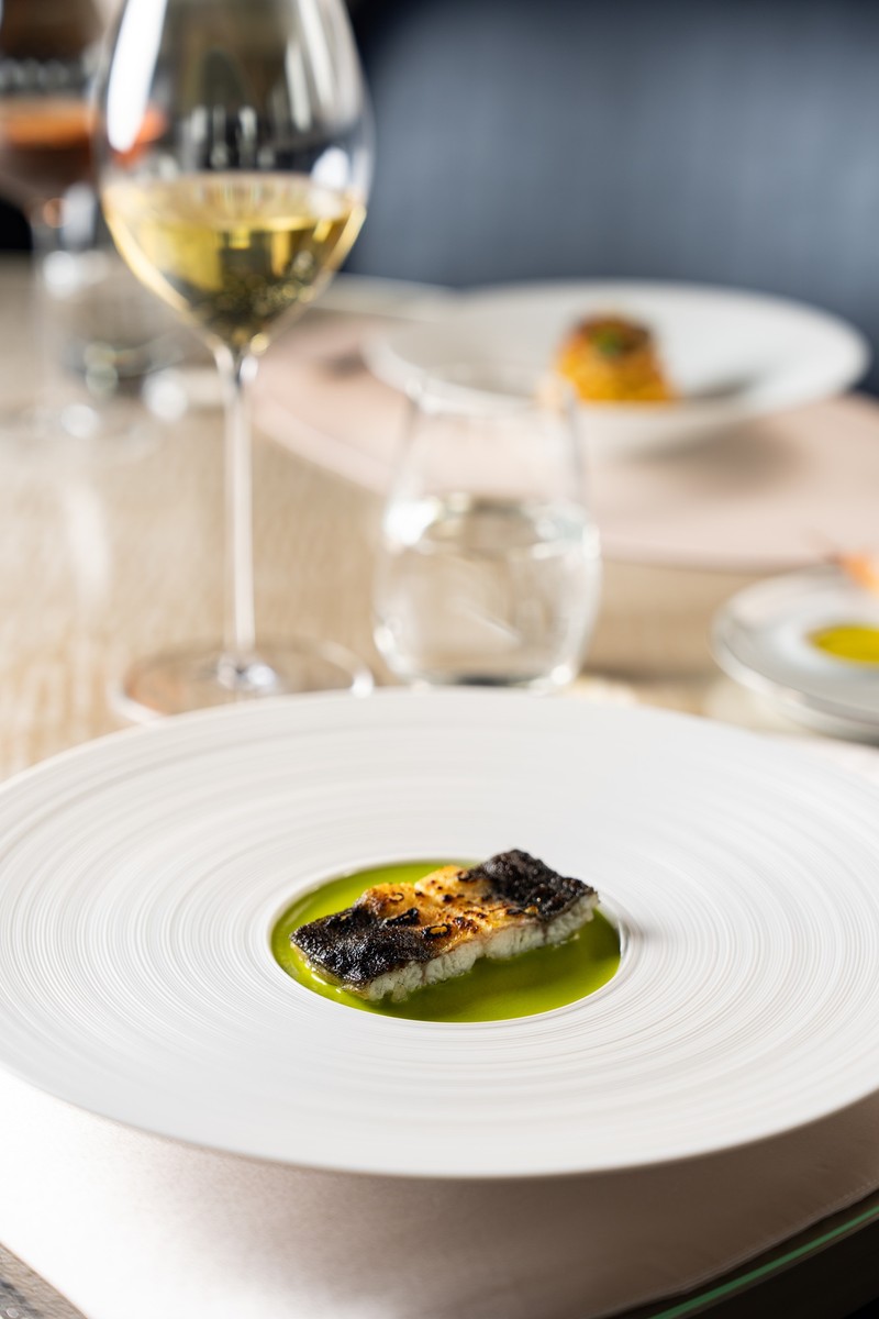 「アルマーニ / リストランテ」、夏のシーズナルメニューで味わう新シェフの驚くべきクリエイションとは？