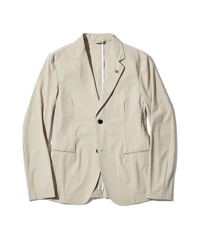 ジャケット¥99,000／アルベルト ブレーシ（買えるLEON）