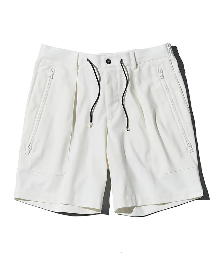 ショーツ3万7400円／ジャブスアルキヴィオ（買えるLEON）