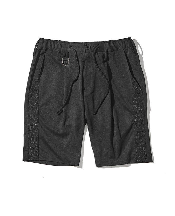 ショーツ3万3000円／キリュウキリュウ（買えるLEON）