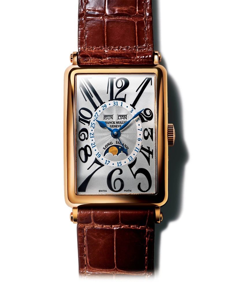 『ロングアイランド マスターカレンダー ルナ』自動巻き、18KPGケース（45×32.5mm）、クロコダイルストラップ。日常生活防水。632万5000円／フランク ミュラー（フランク ミュラー ウォッチランド東京）