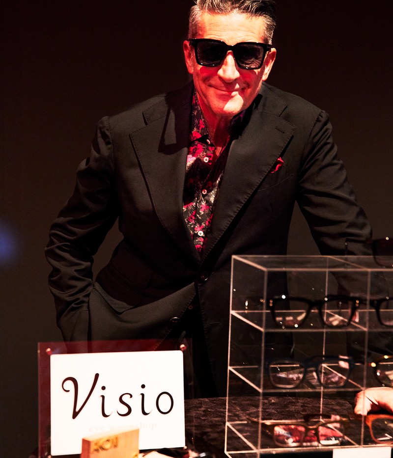 創業118年「メガネの大宝堂」プロデュースのアイウェアコンセプトショップ。999.9やEYEVAN、TOMFORDといった人気ブランドから、AKONI、Eque.Mなどの個性が光るブランドまで、常時1500本を超えるアイテムを取り揃えています。