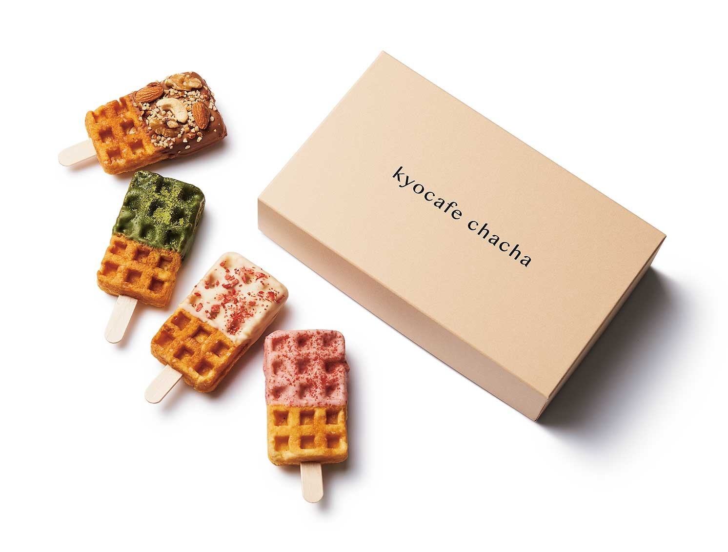 お茶の香りと贅沢な具を楽しめるまさにご馳走「kyocafe chacha」の『いろどり京ワッフルボックス4種セット』