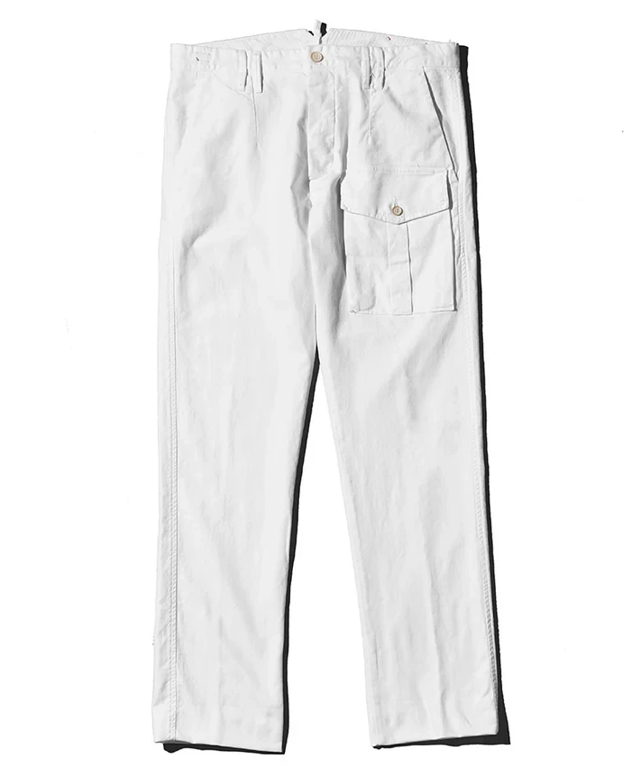 パンツ5万5000円／マウリッツォ・マッシミーノ（買えるLEON）