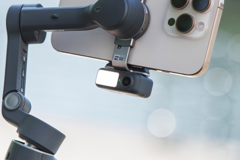 「DJI Osmo Mobile 7P」ならiPhoneで人物トラッキングが超・簡単にできるんです