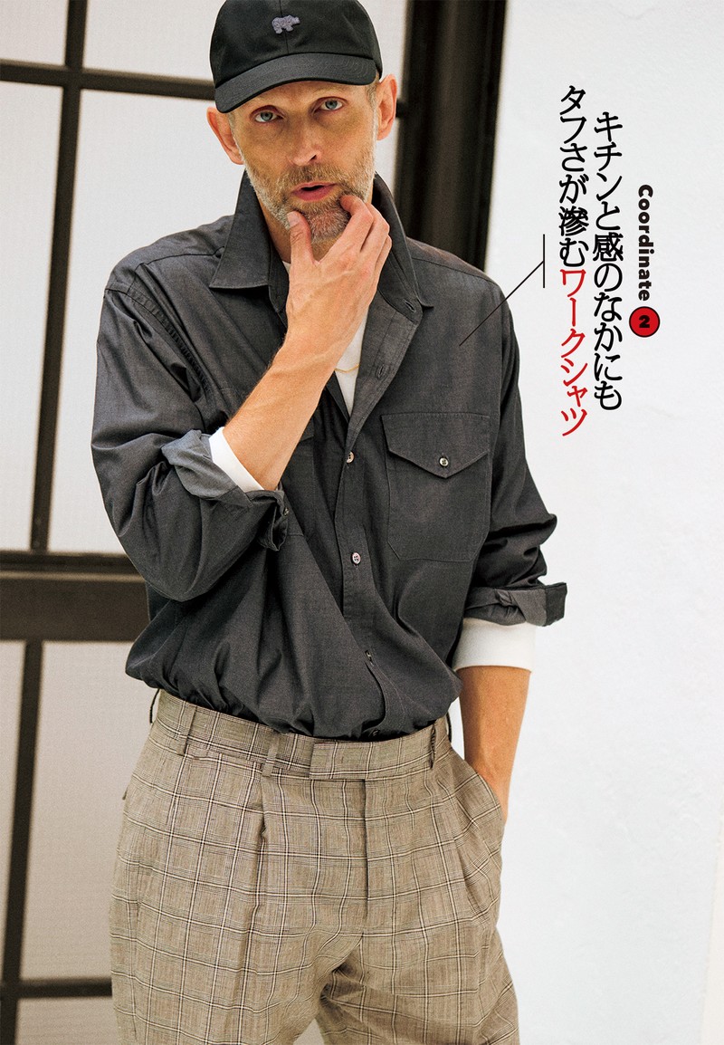 キャップ9900円/サイベーシックス(マスターピースショールーム)、シャツ4万8400円/マナヴェ(HEMT PR)、Tシャツ7700円/チャンピオン(ヘインズブランズ ジャパン カスタマーセンター)