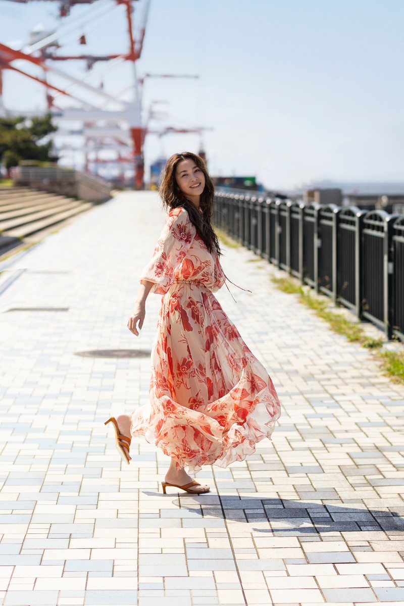 瀬戸朝香 美しい人 WebLEON LEON