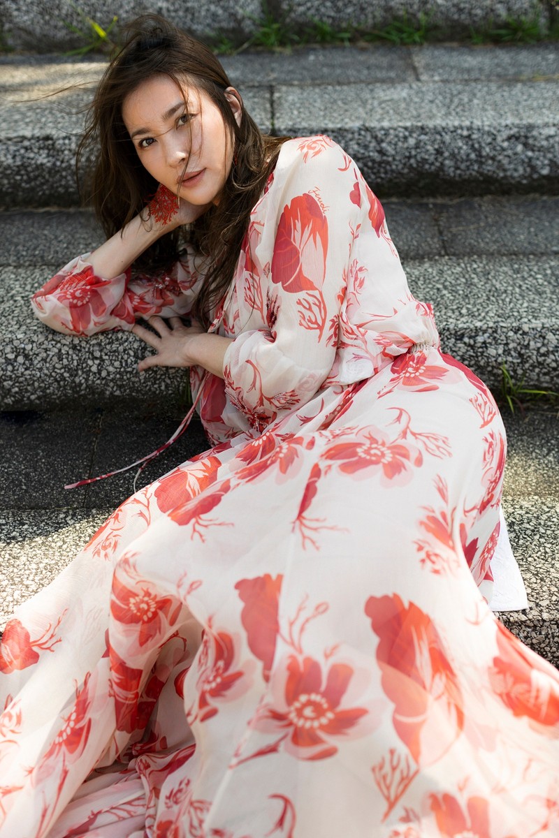 瀬戸朝香 美しい人 WebLEON LEON