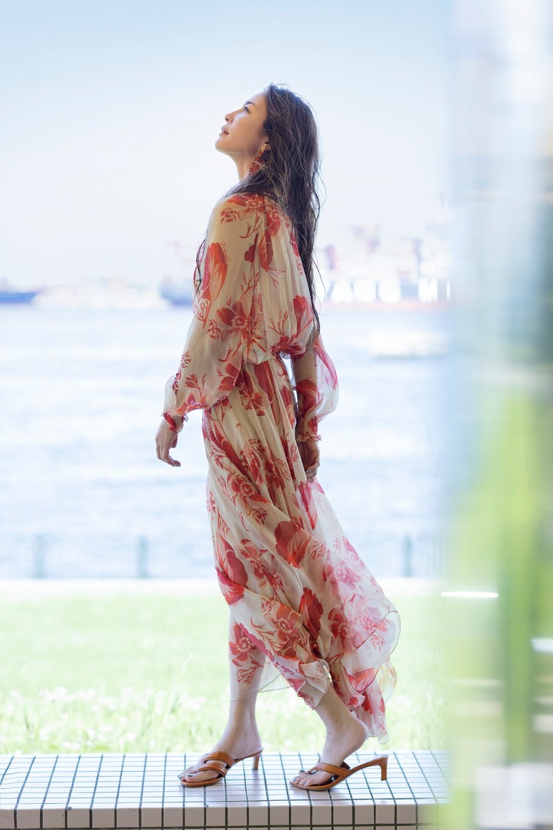 瀬戸朝香 美しい人 WebLEON LEON