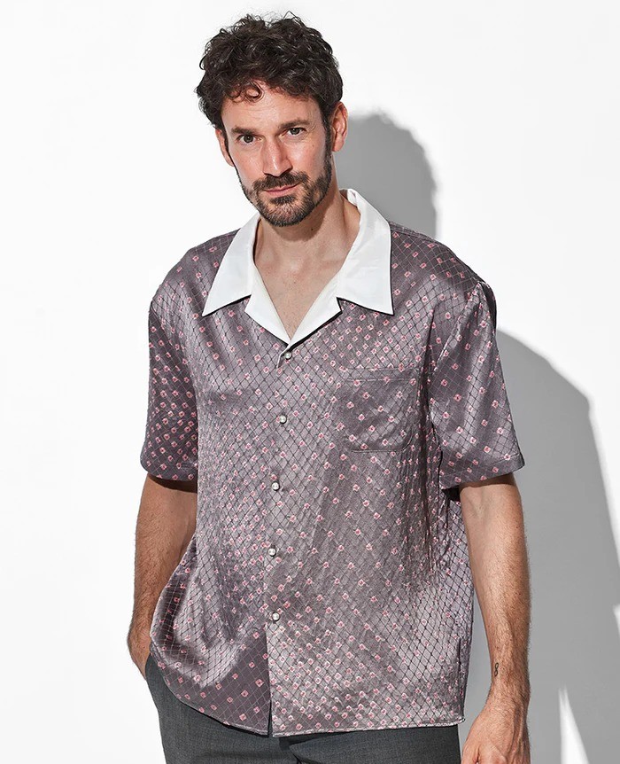 シャツ¥95,700／アキチャン（買えるLEON）