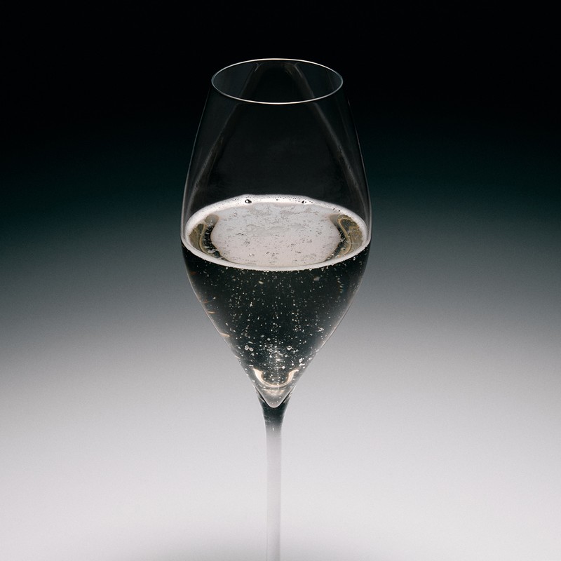スパークリング日本酒『001 Sparkling Sake 2019』 製造本数385本。1万9800円(720㎖)/IZUMISE KYOTO