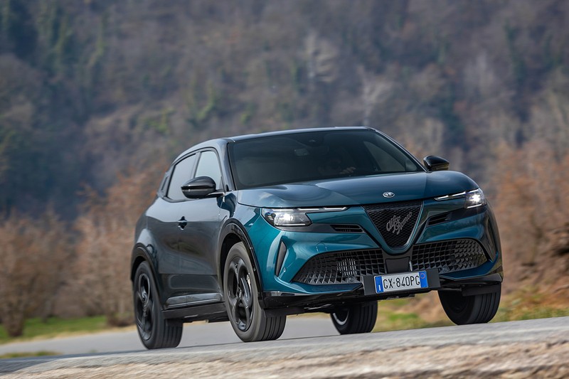 アルファロメオの新型コンパクトSUV「Alfa Romeo Junior（アルファ ロメオ ジュニア）」