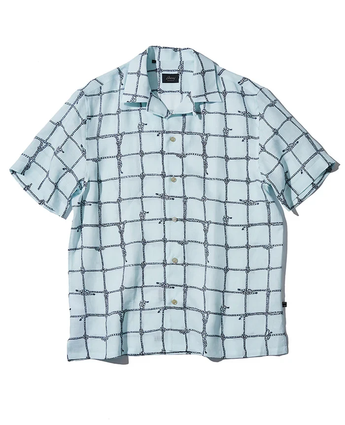 シャツ20万200円／ブリオーニ（買えるLEON）