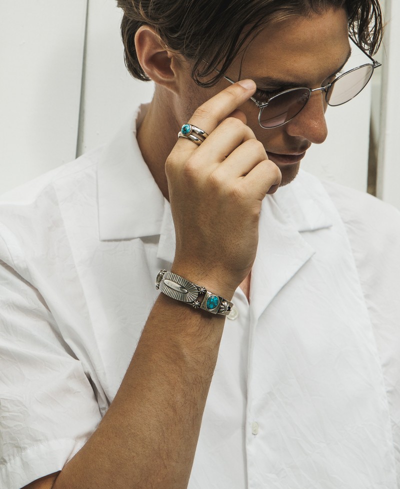 ジュエリー、ターコイズ、着こなし、コーデ