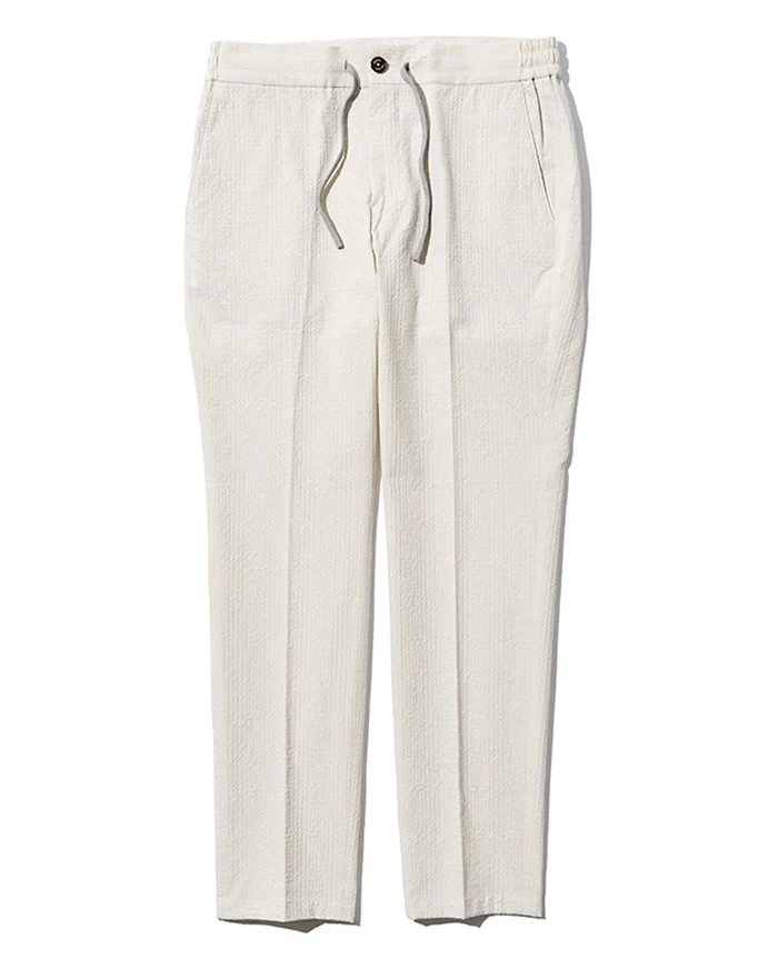 パンツ3万800円／ザ・チノリヴァイブド（買えるLEON）