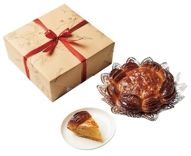 何層にも重なった生地が織りなす「銀座ピエス・モンテ」の『アップルパイ』