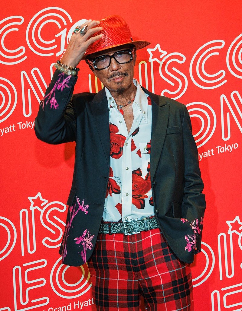 ブラザー・コーンさん　六本⽊が真っ⾚に染まった⼤⼈のための夏祭り「DISCO LEON 2025」速報リポート