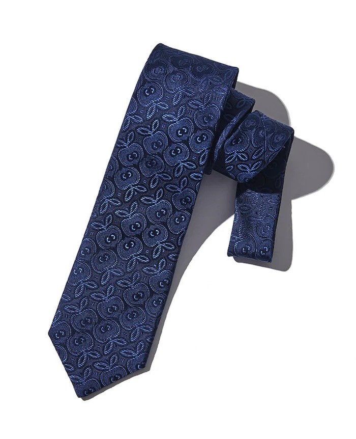 タイ¥19,800／アクアスキュータム（買えるLEON）