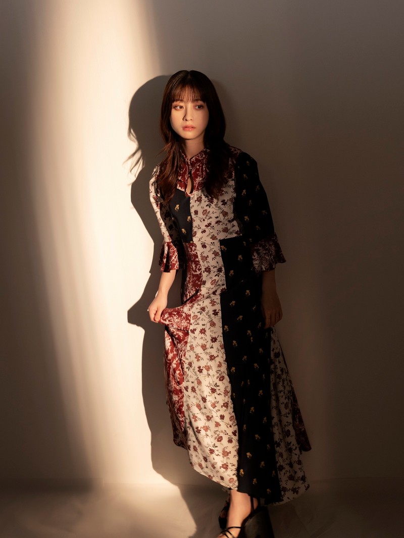 橋本環奈 WebLEON LEON カラダ探し
