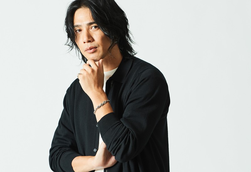 シャツ、ニット、着こなし、コーデ