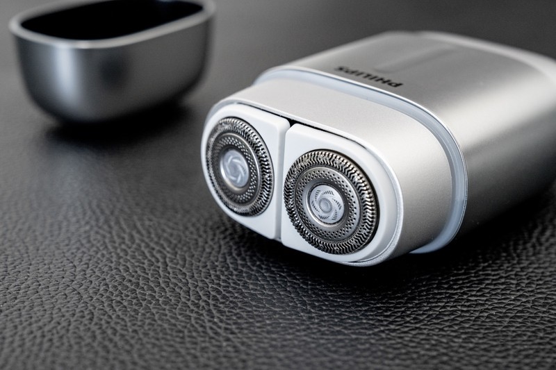 「フィリップス コンパクトシェーバー 700シリーズ」オープン価格／フィリップス