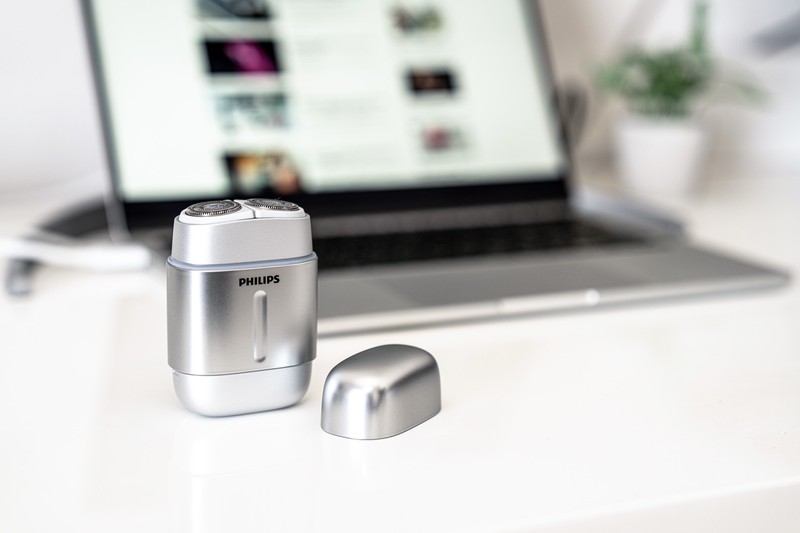 「フィリップス コンパクトシェーバー 700シリーズ」オープン価格／フィリップス