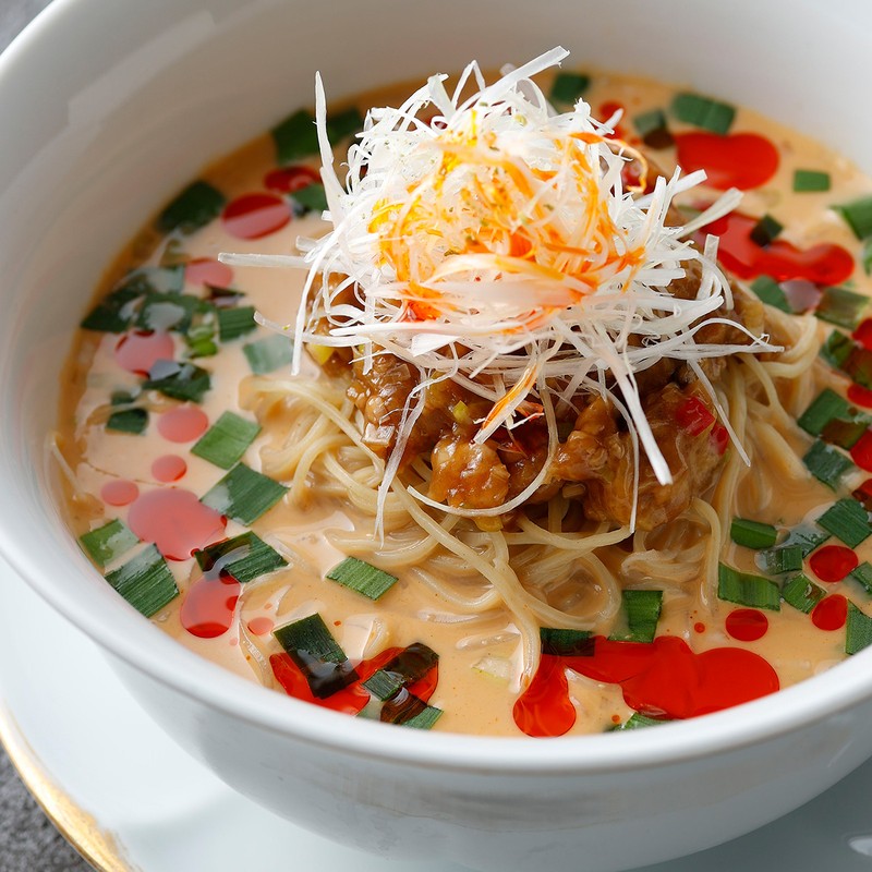  「龍天門特製冷やし担々麺」3200円（税・サービス料込み） 広東料理「龍天門」／ウェスティンホテル東京