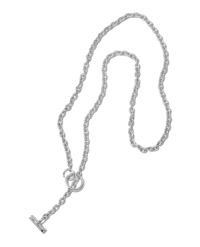 ネックレス10万7800円／レアール（買えるLEON）