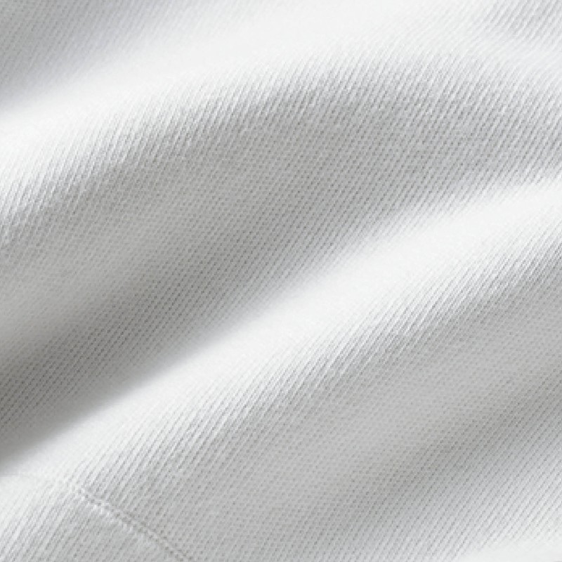 フーディー4万9500円／キャバン（キャバン丸の内店）