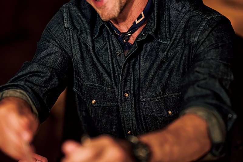 【スーツでディナー4】ノリ良く気負わず系なイタリアンなら、ブラウンスーツが絶好！