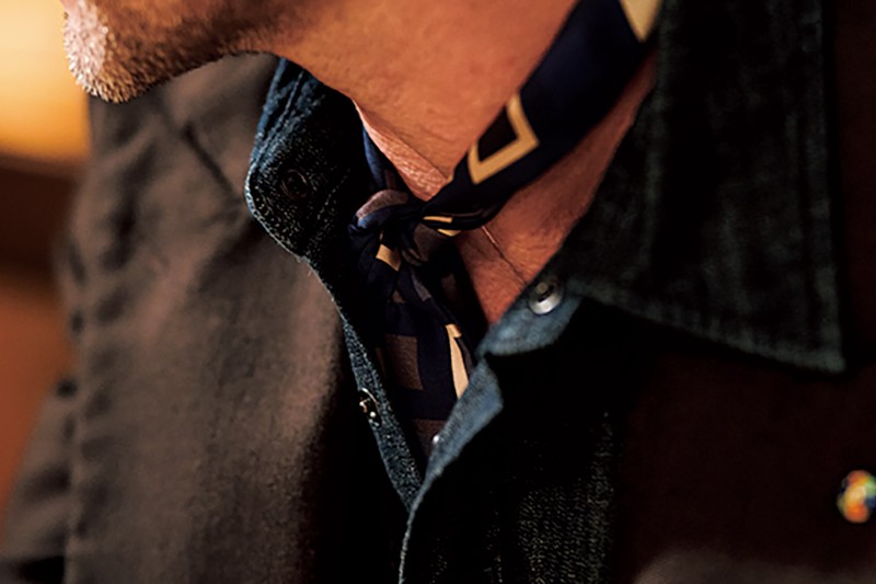 【スーツでディナー4】ノリ良く気負わず系なイタリアンなら、ブラウンスーツが絶好！