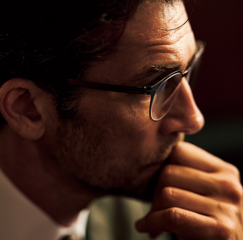 メガネ8万3600円／アイシー ベルリン（ヴィジョナイズ カスタマーサービス）