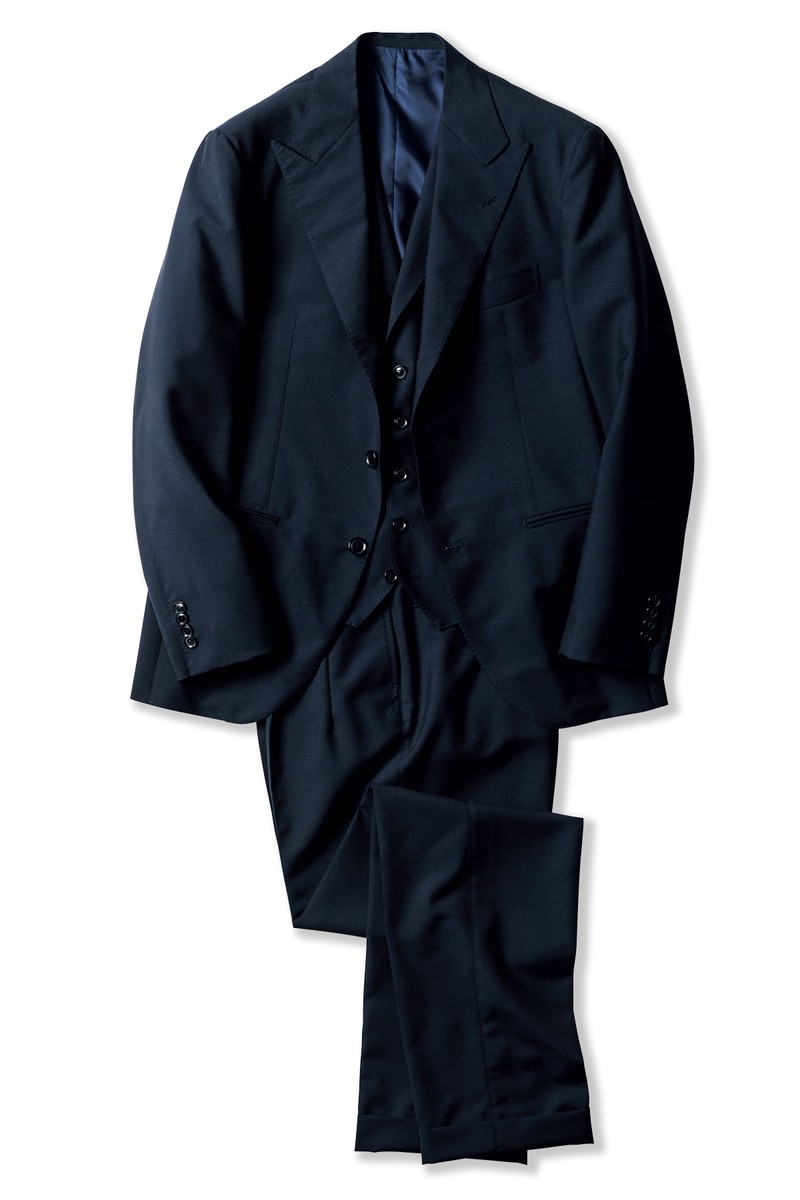 スーツ19万8000円／サルトリア ラファニエロ