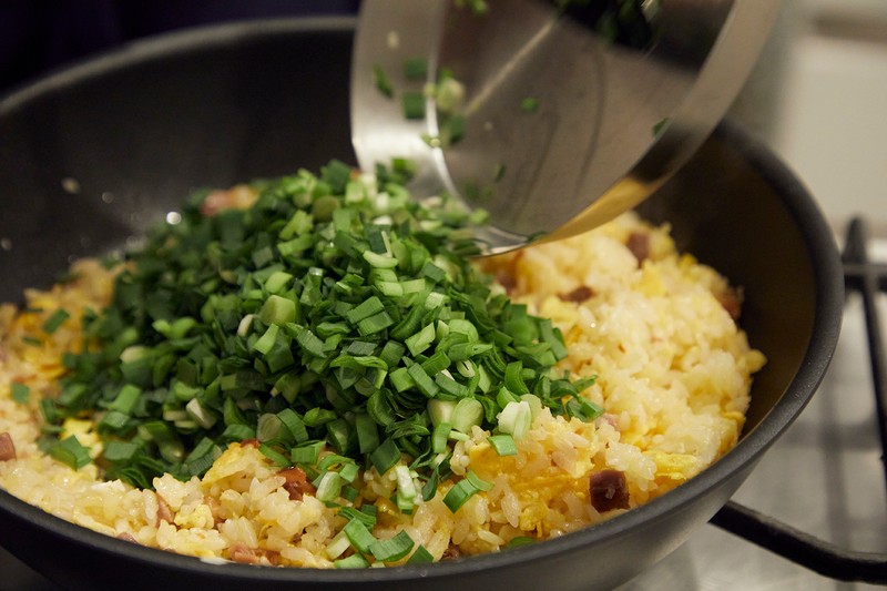 野本やすゆき レシピ ニラめし ニラチャーハン
