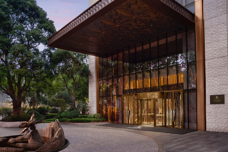 中国ブランドのホテルを買い取り、大規模なリノベーションを経て2019年にオープン。