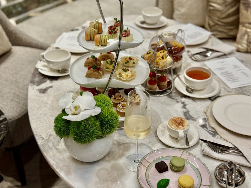 料金は1名888人民元、日本円にして約1万8000円。