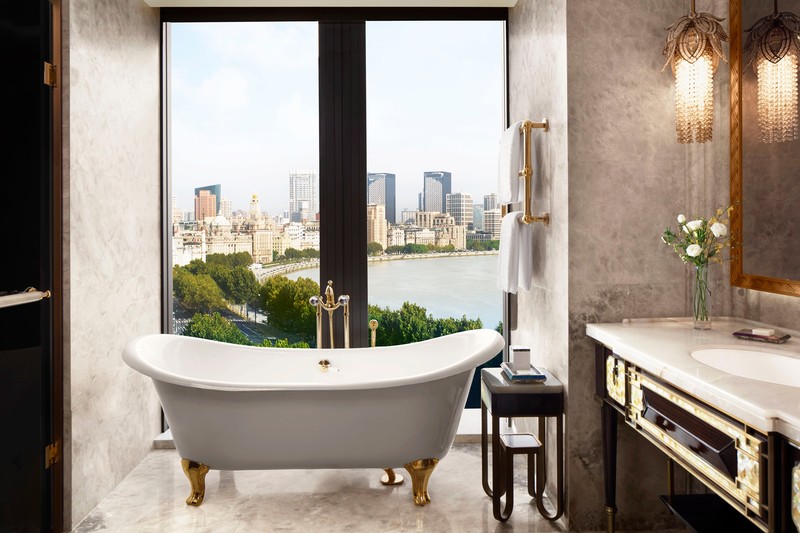 上海に浮遊した気分を味わえるバスタイムもお楽しみのひとつ。