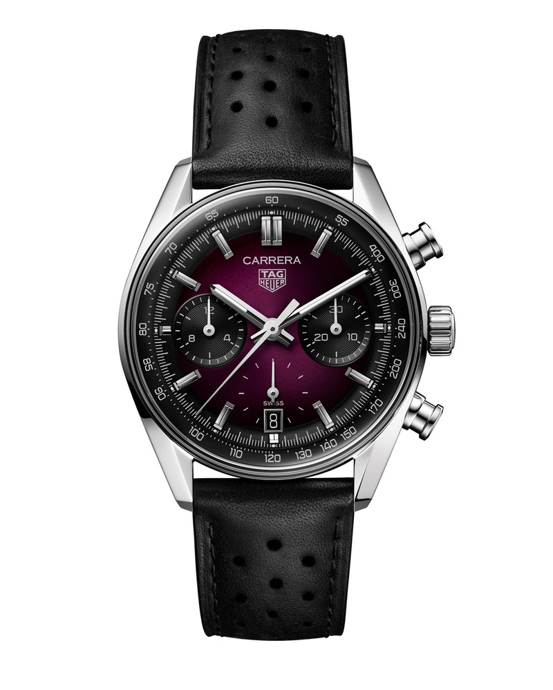 「タグ・ホイヤー カレラ クロノグラフ」自動巻き、SSケース（39mm）、カーフストラップ。100m防水。101万7500円／タグ・ホイヤー