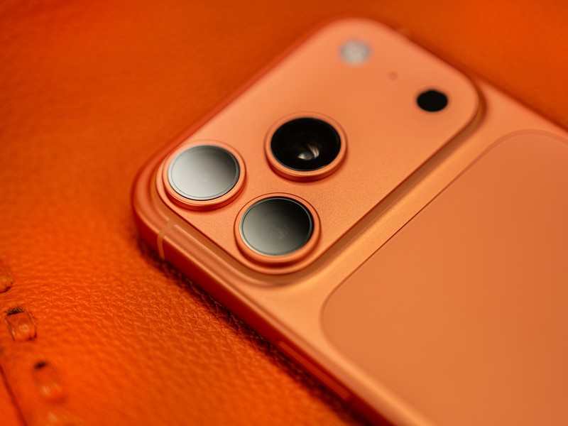 「iPhone 17 Pro」17万9800円～／アップル